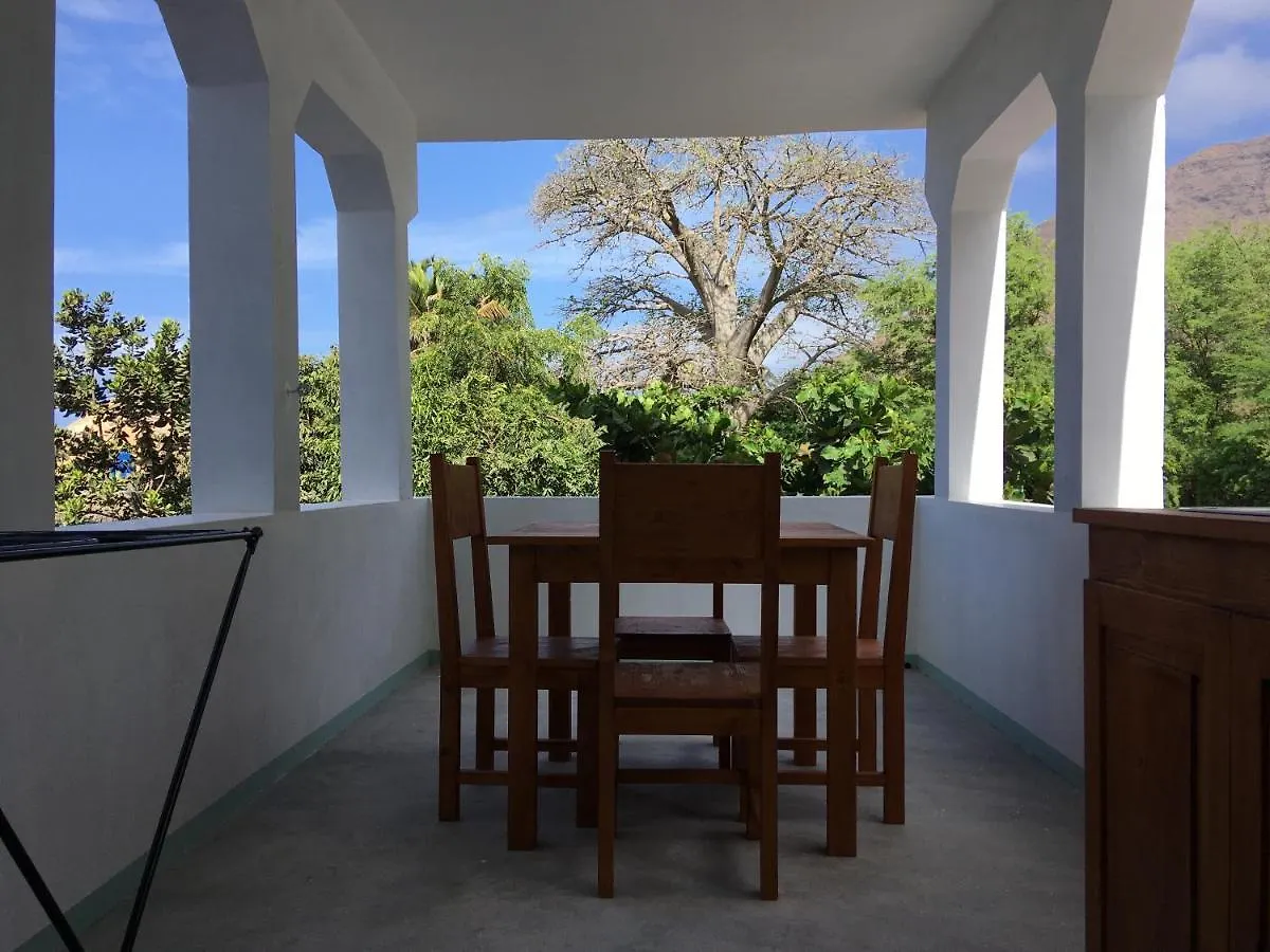 Casa Baobab Bed & Breakfast Seladinha 0*,